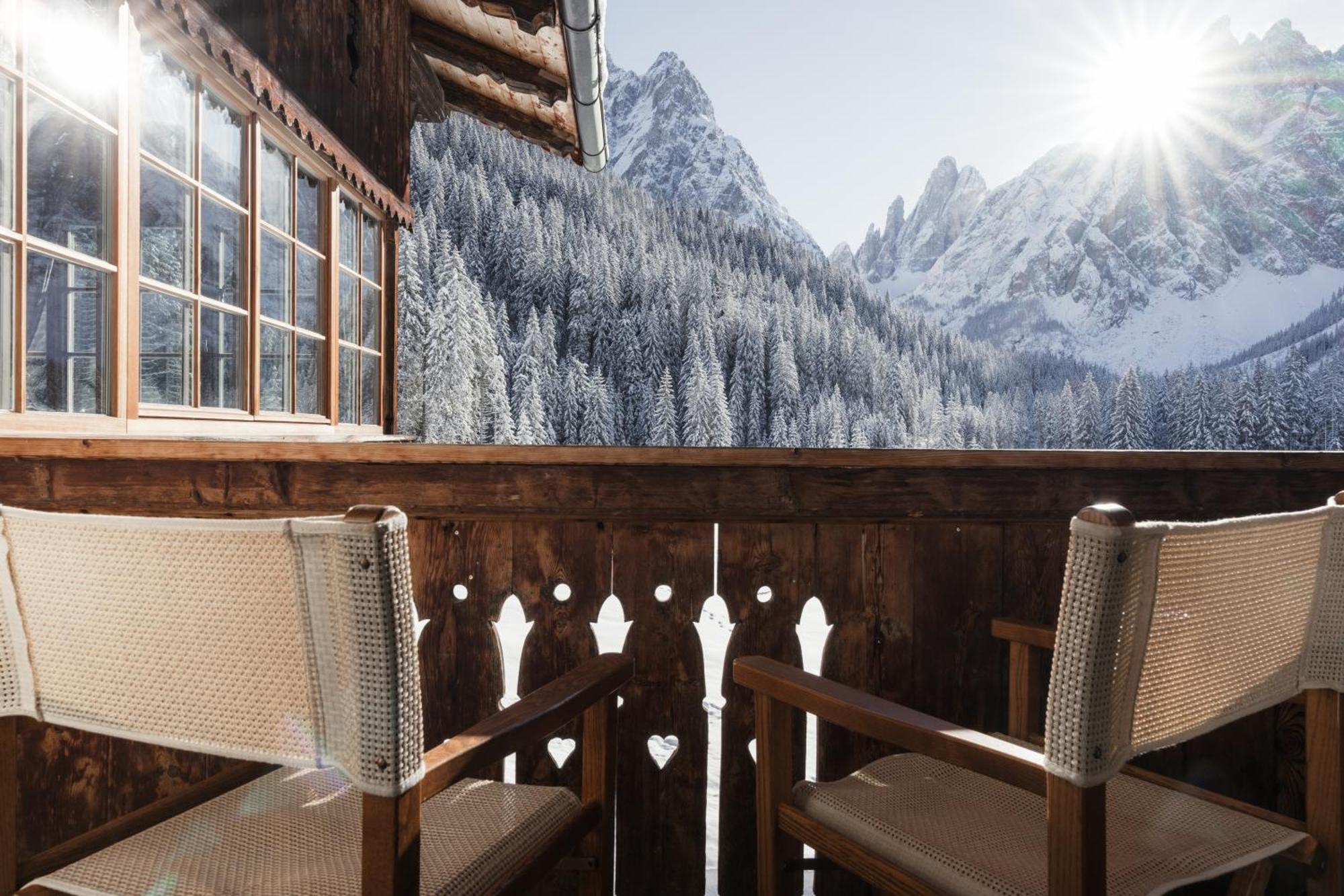 Hotel Dolomitenhof & Chalet Alte Post セスト エクステリア 写真