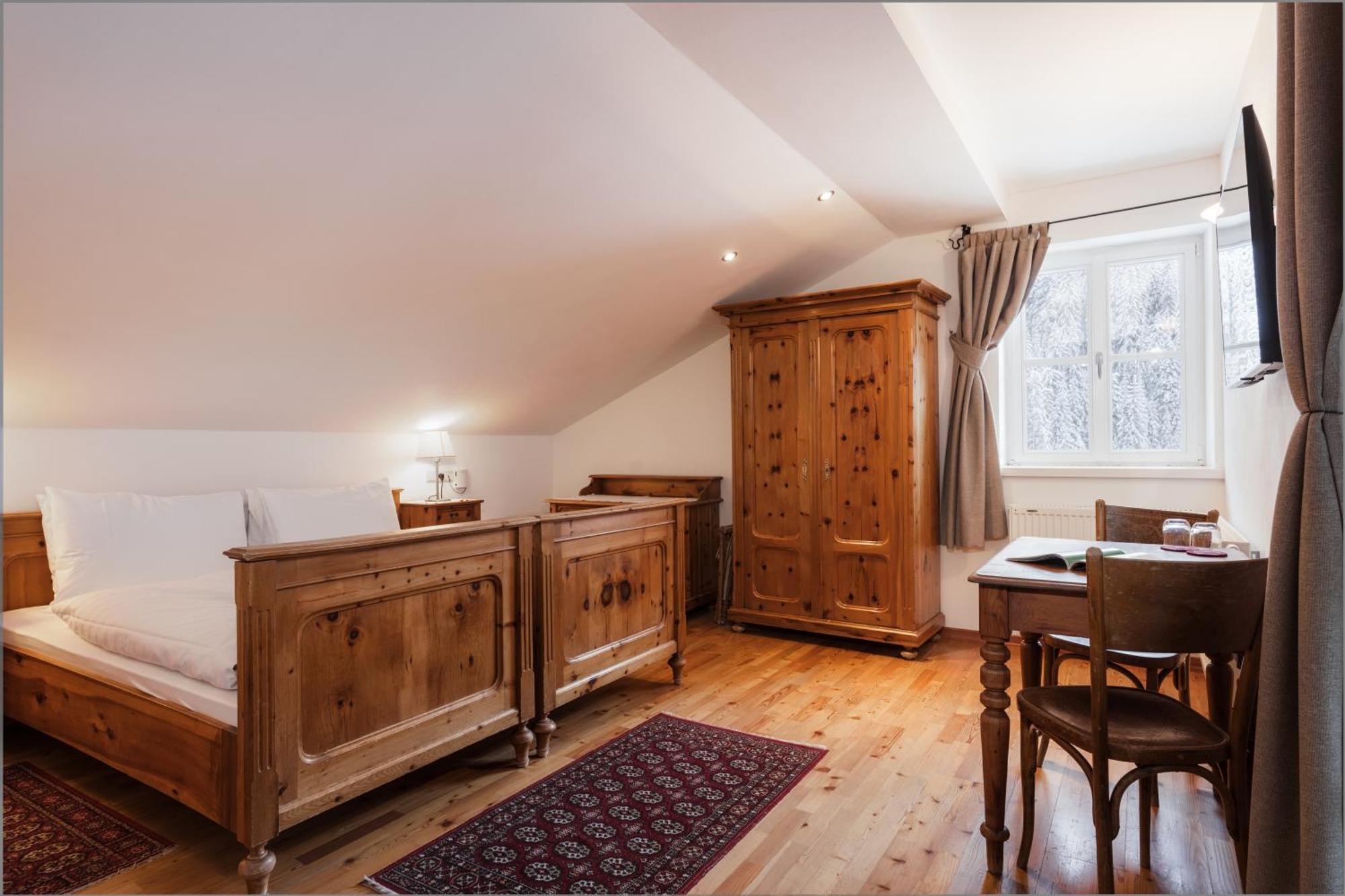 Hotel Dolomitenhof & Chalet Alte Post セスト エクステリア 写真