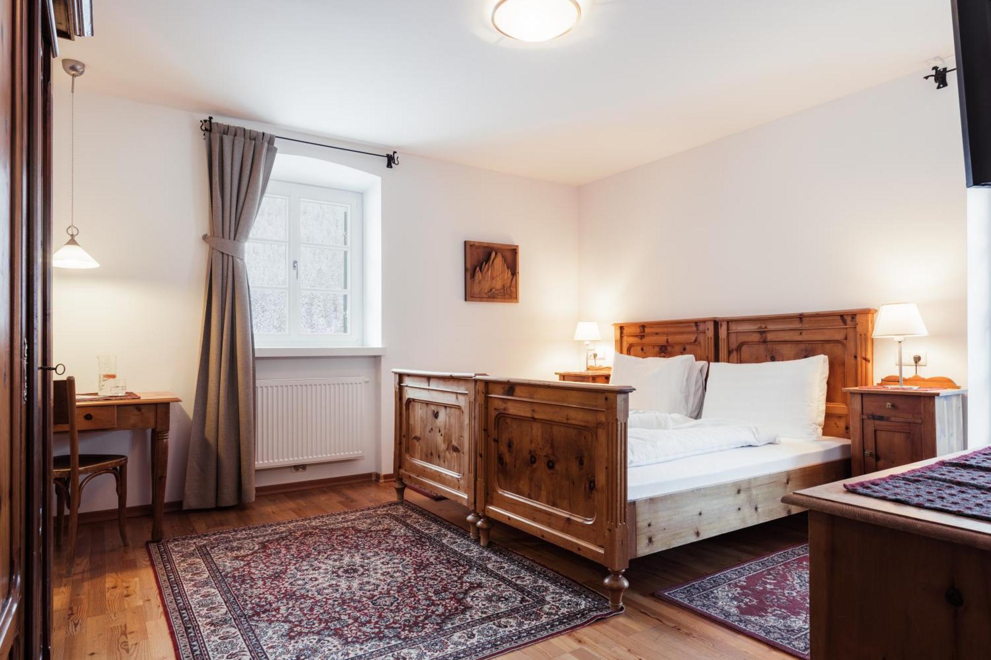 Hotel Dolomitenhof & Chalet Alte Post セスト エクステリア 写真