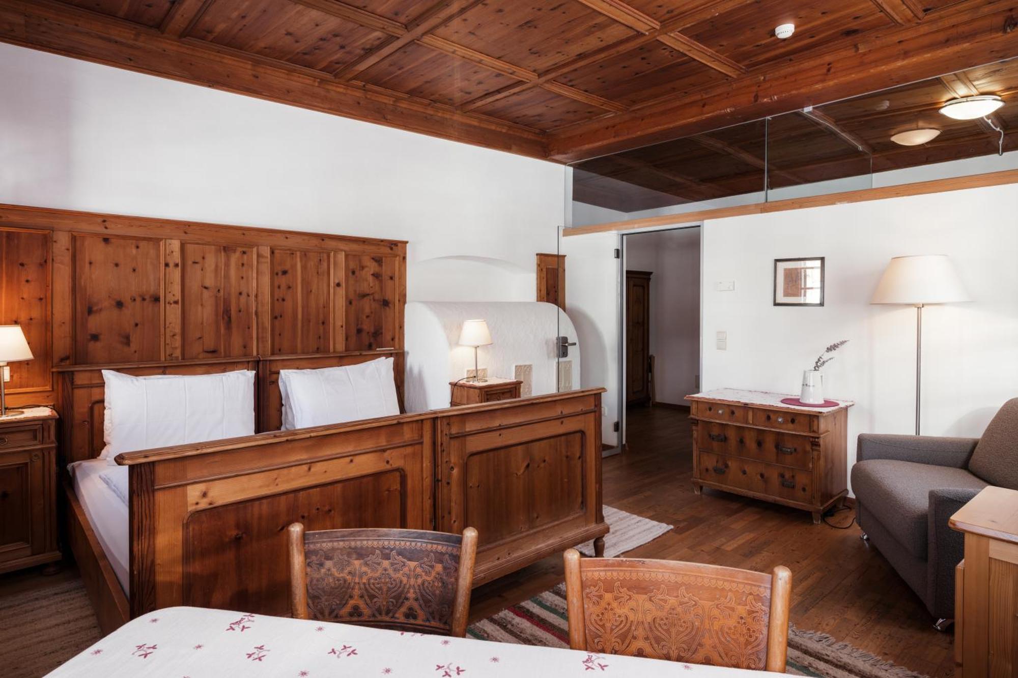 Hotel Dolomitenhof & Chalet Alte Post セスト エクステリア 写真