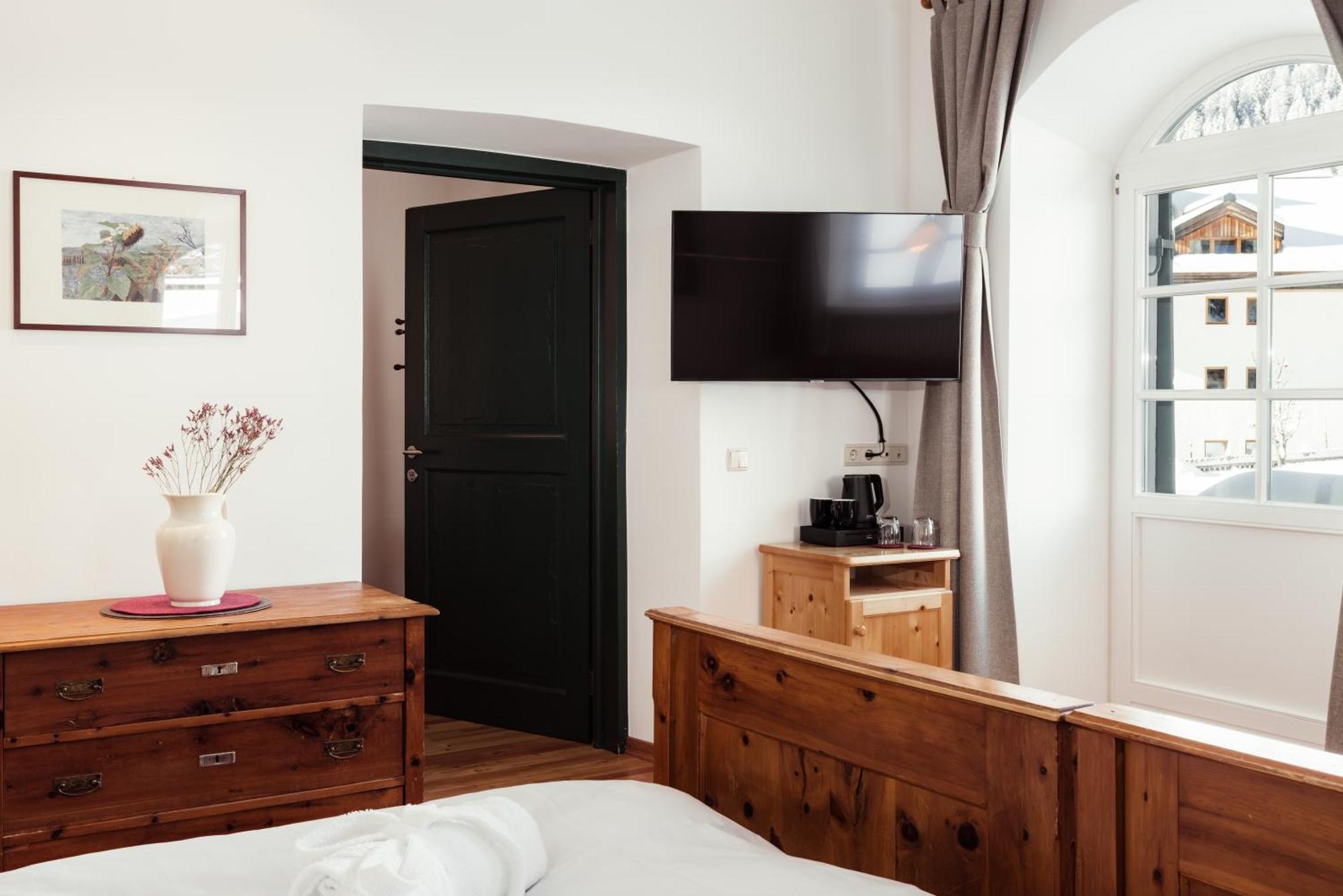 Hotel Dolomitenhof & Chalet Alte Post セスト エクステリア 写真