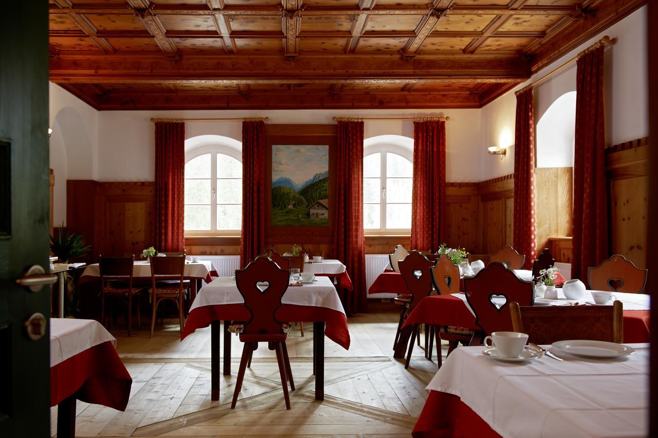 Hotel Dolomitenhof & Chalet Alte Post セスト エクステリア 写真